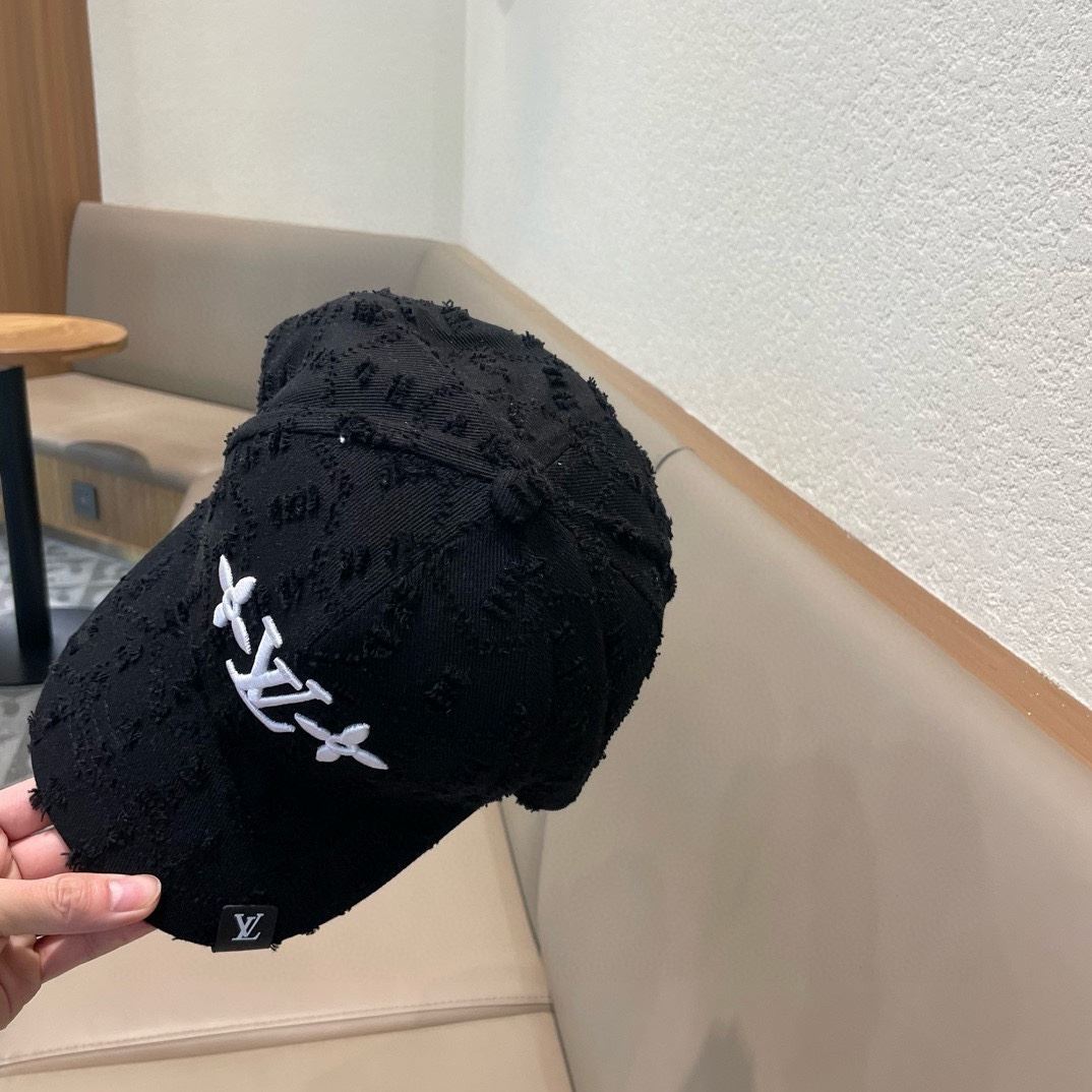 Louis Vuitton Caps